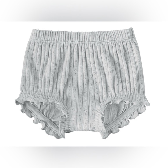 Adorable Ruffled Baby Shorts - Pink, Blue, Gray - Picture 5 of 7